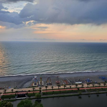 The Best Beach Aparthotel Orbi City Batumi Exterior photo